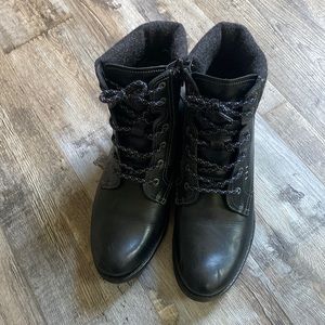 Taos combat boots size 11